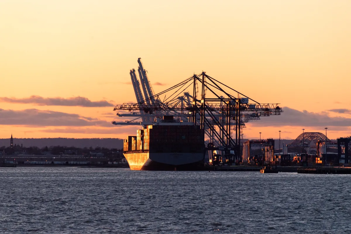 DDP Shipping News: U.S. De Minimis Exemption Elimination Upheld — What Importers Need to Know